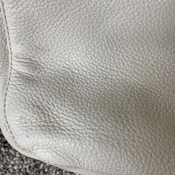 MK Large Cream Pebble Leather Shoulder Bag - Picture 4 of 10